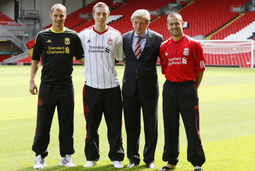 共和报：米兰正加速推进签回蒂亚戈-席尔瓦的交易（共和报：米兰加快敲定蒂亚戈-席尔瓦回归）