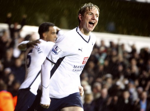 邮报：曼联想世界杯前签6号位，避免世界杯后目标球员涨价（邮报：曼联力争在世界杯前敲定6号位，以免世界杯后目标球员身价上涨）