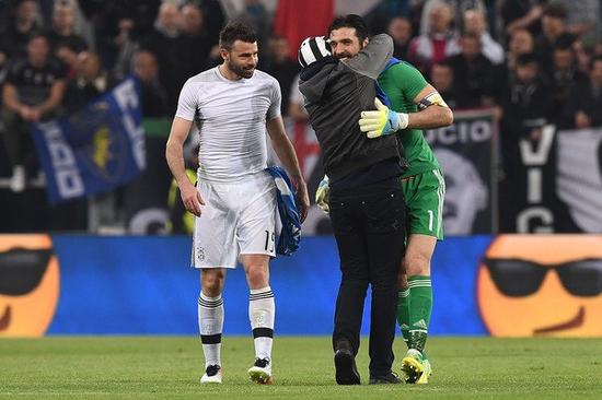 内马尔当记首功！桑托斯最后6轮豪取4胜2平，最终成功保级